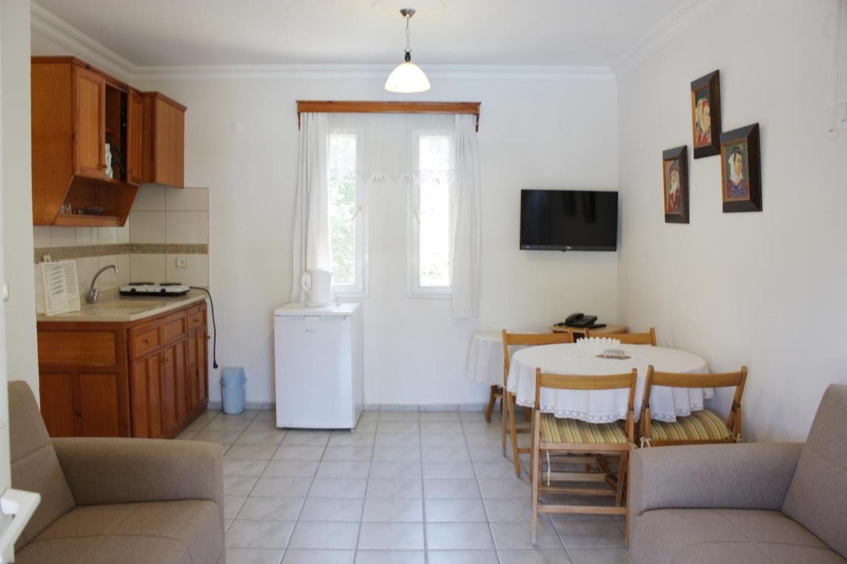 Toloman Bitezpark Apartments Bodrum Esterno foto