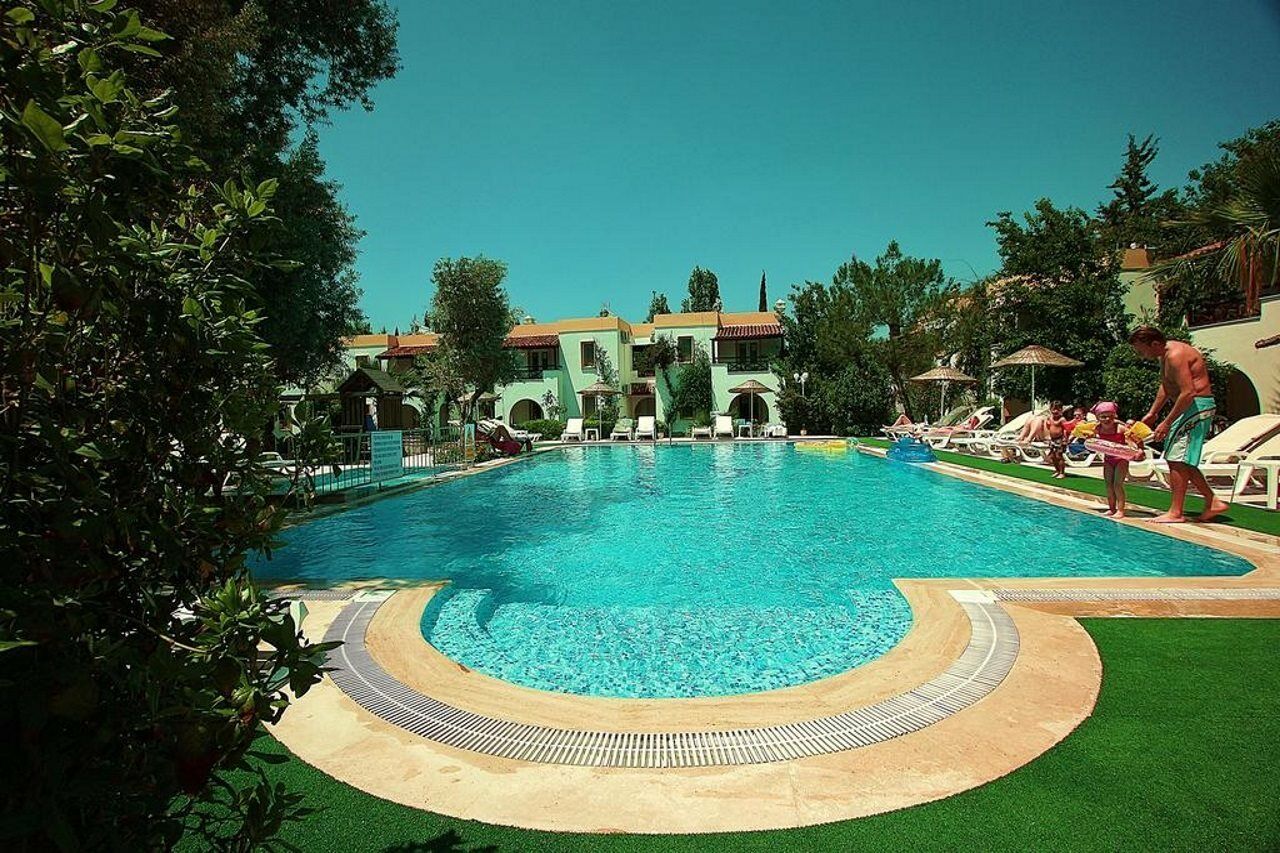 Toloman Bitezpark Apartments Bodrum Esterno foto